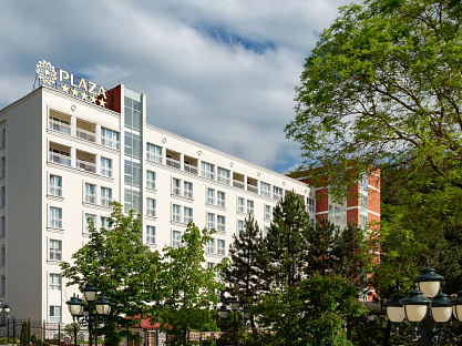 Санаторий «Плаза» г. Кисловодск. Территория